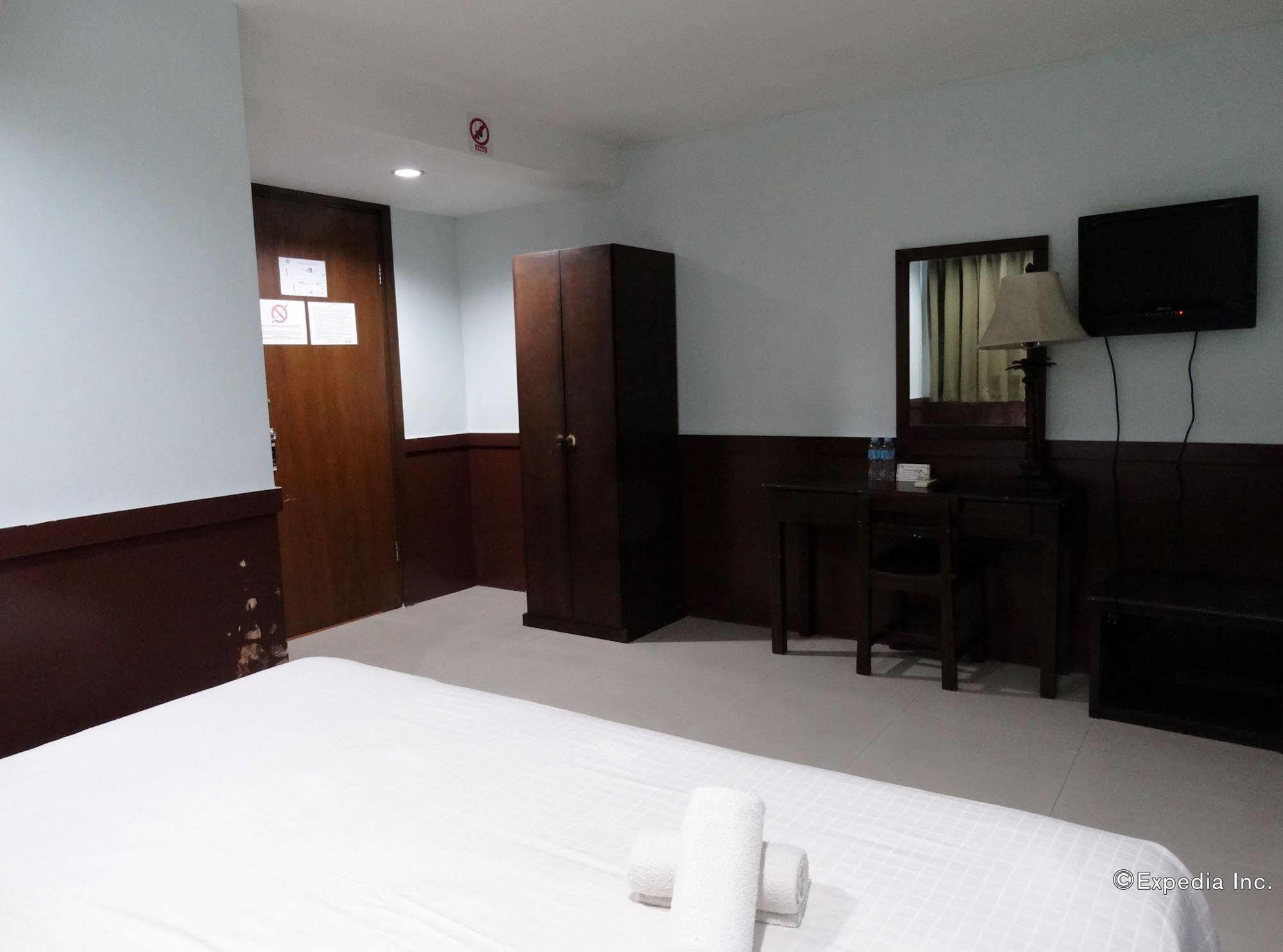 Alu Hotel Davao Zewnętrze zdjęcie