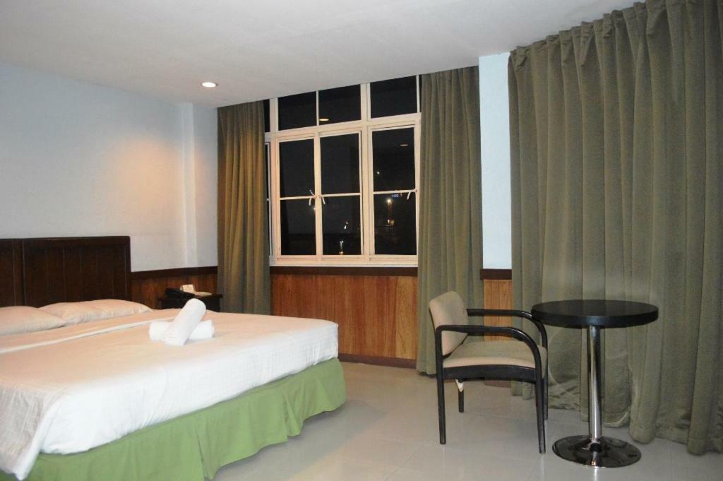 Alu Hotel Davao Zewnętrze zdjęcie